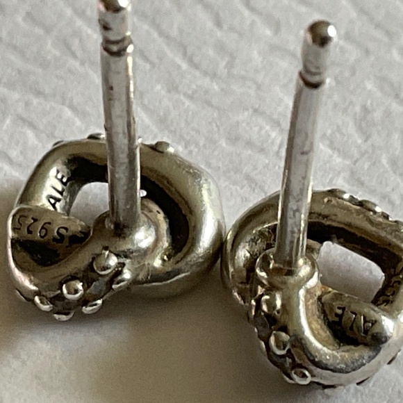 Pandora heart knotted earrings - Picture 5 of 5